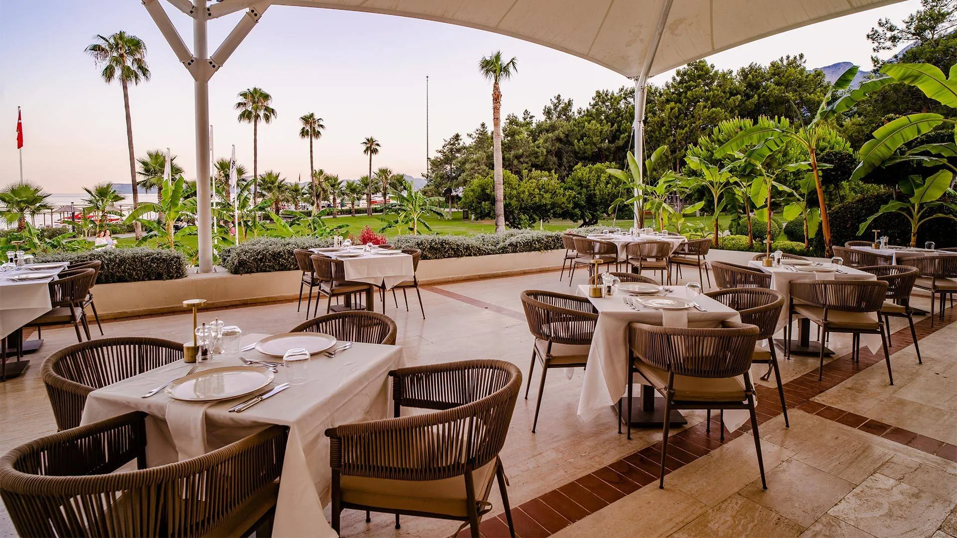 la-jolla-by-mirage-park-resort-a-la-carte-1