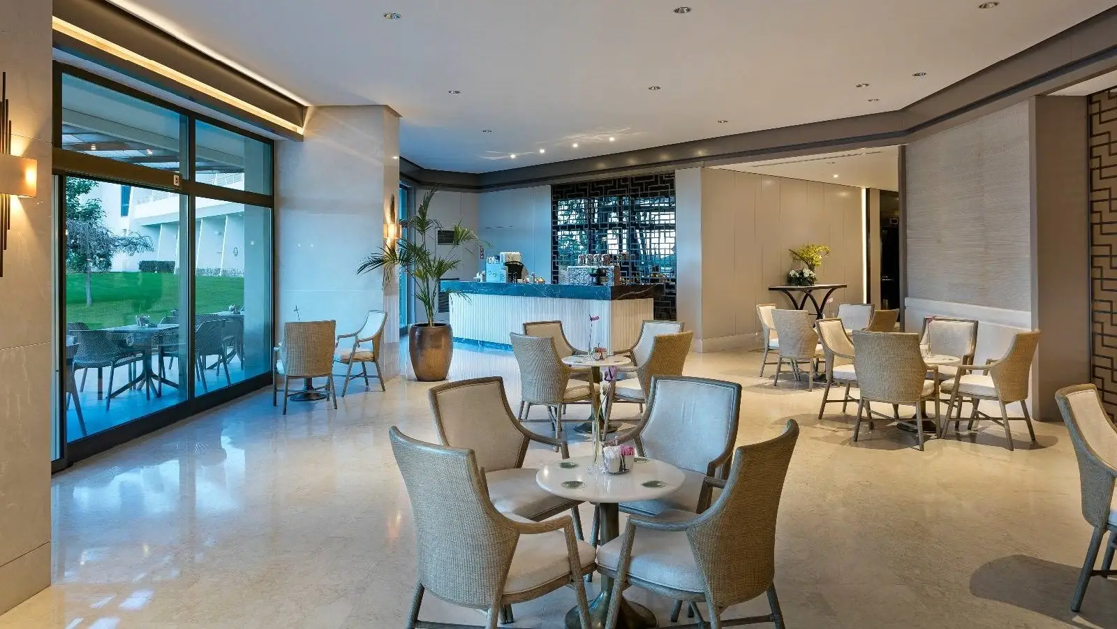 lobby-bar-4
